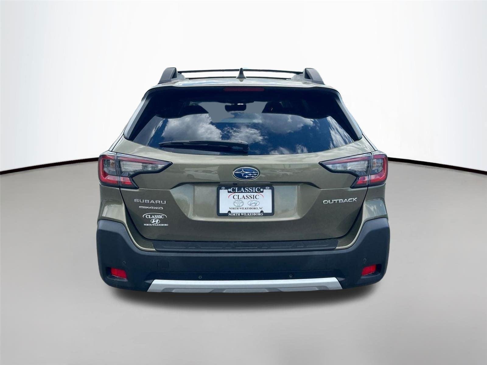 Used 2023 Autumn Green Metallic Subaru Limited image 7