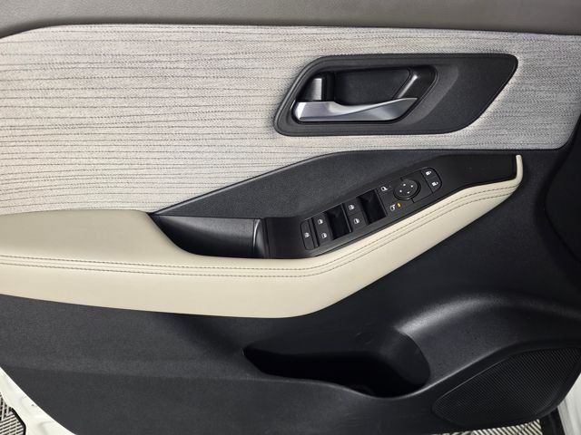 Used 2023 Pearl White Nissan SV image 17