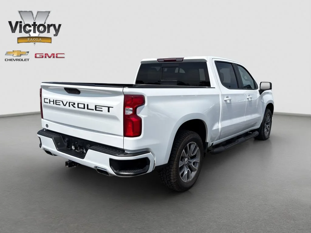 Used 2020 SUMMIT WHITE Chevrolet RST image 6