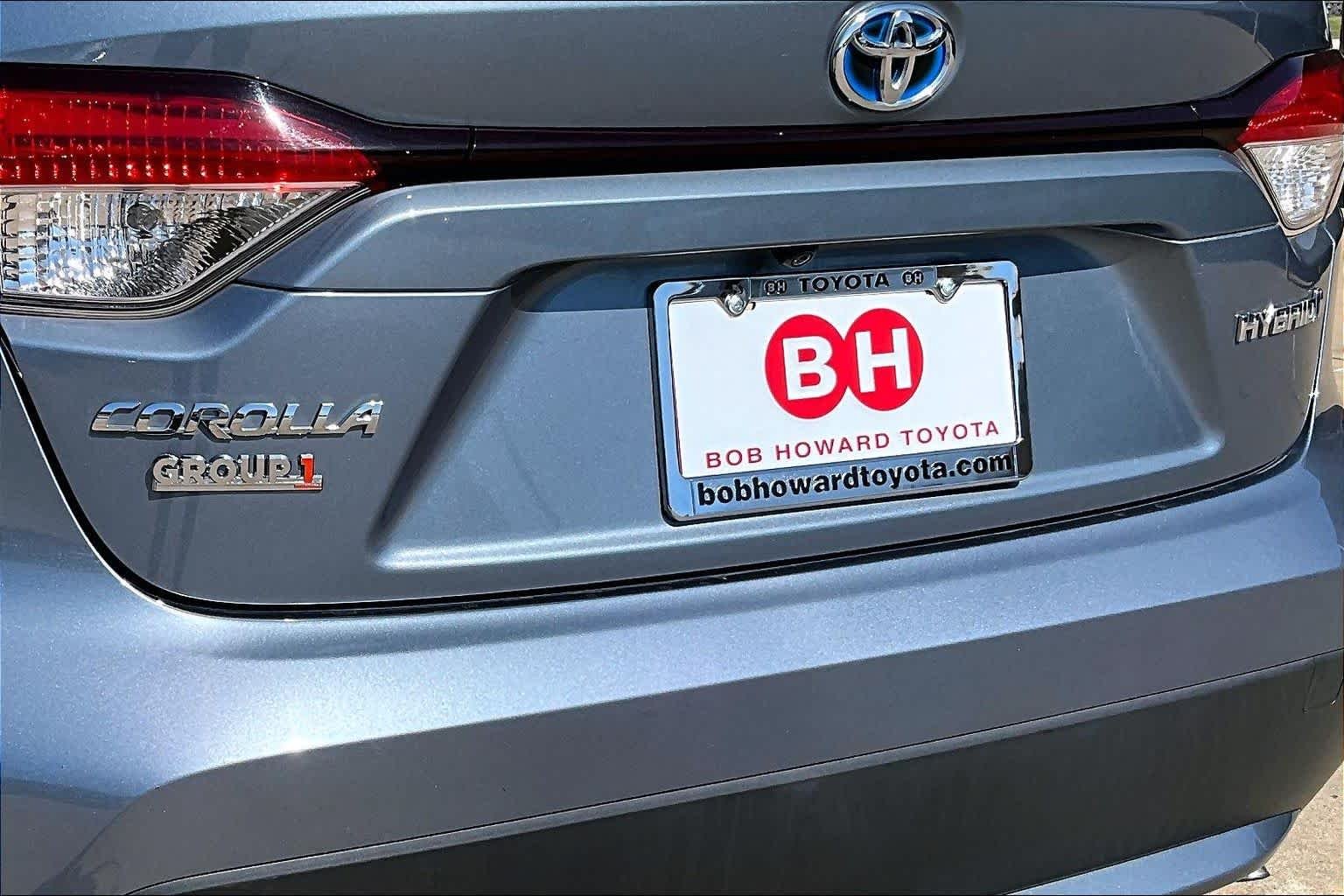 Used 2021 Celestite Toyota Hybrid LE image 28