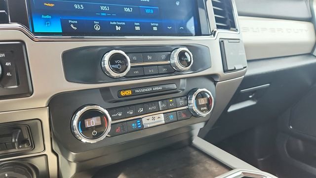 Used 2022 White Ford Lariat image 19