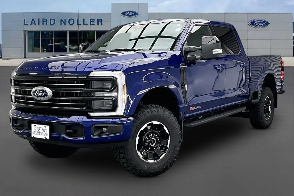 2026 Ford F-250 Platinum 4x4 Crew Cab 8' Box's photo