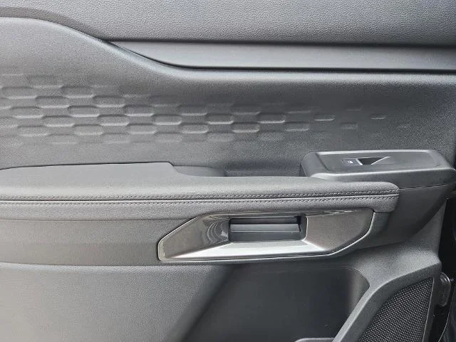2025 Ford Ranger XLT - Photo 32