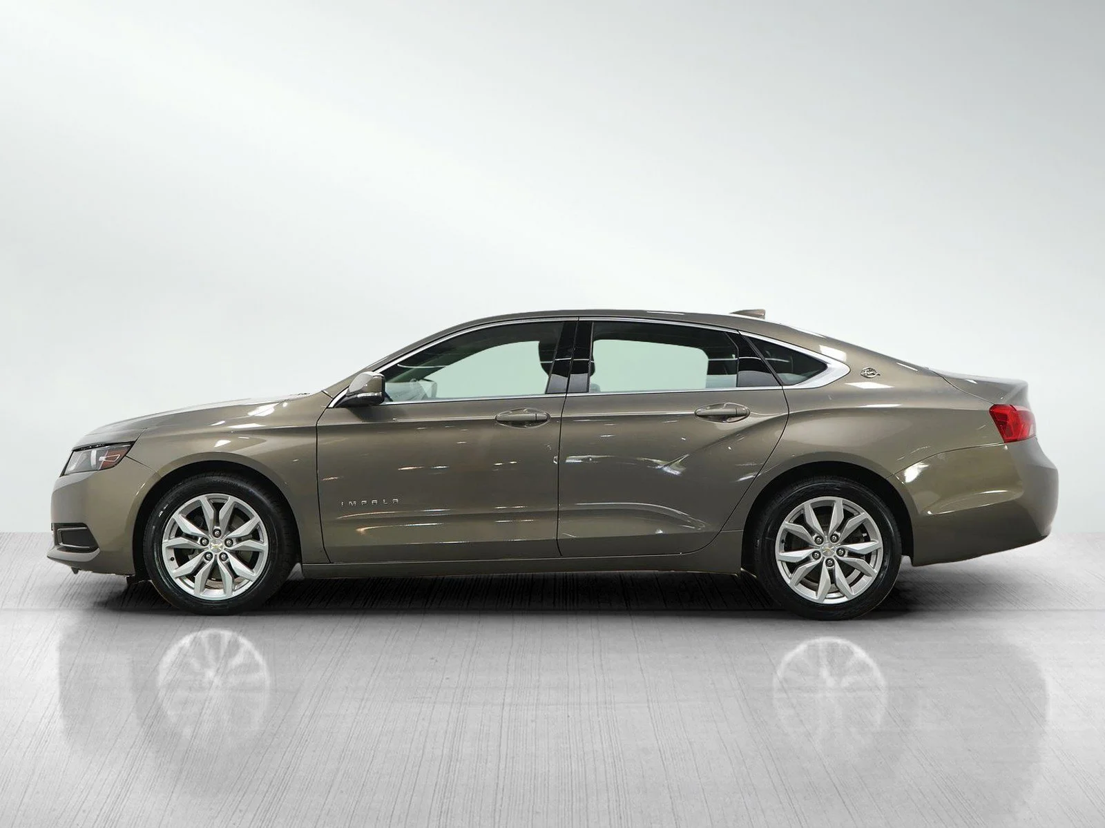Used 2017 Chevrolet Impala 1LT with VIN 1G1105S34HU189239 for sale in South Saint Paul, Minnesota