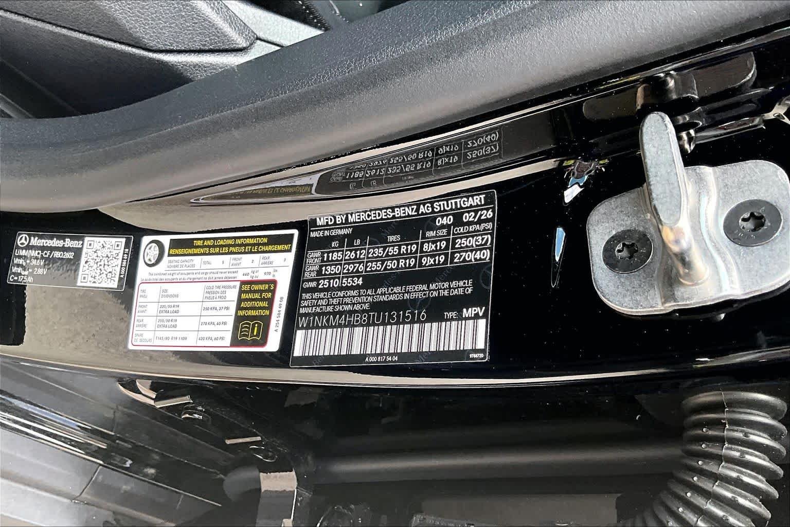 New 2026 Black Mercedes-Benz GLC 300 image 22