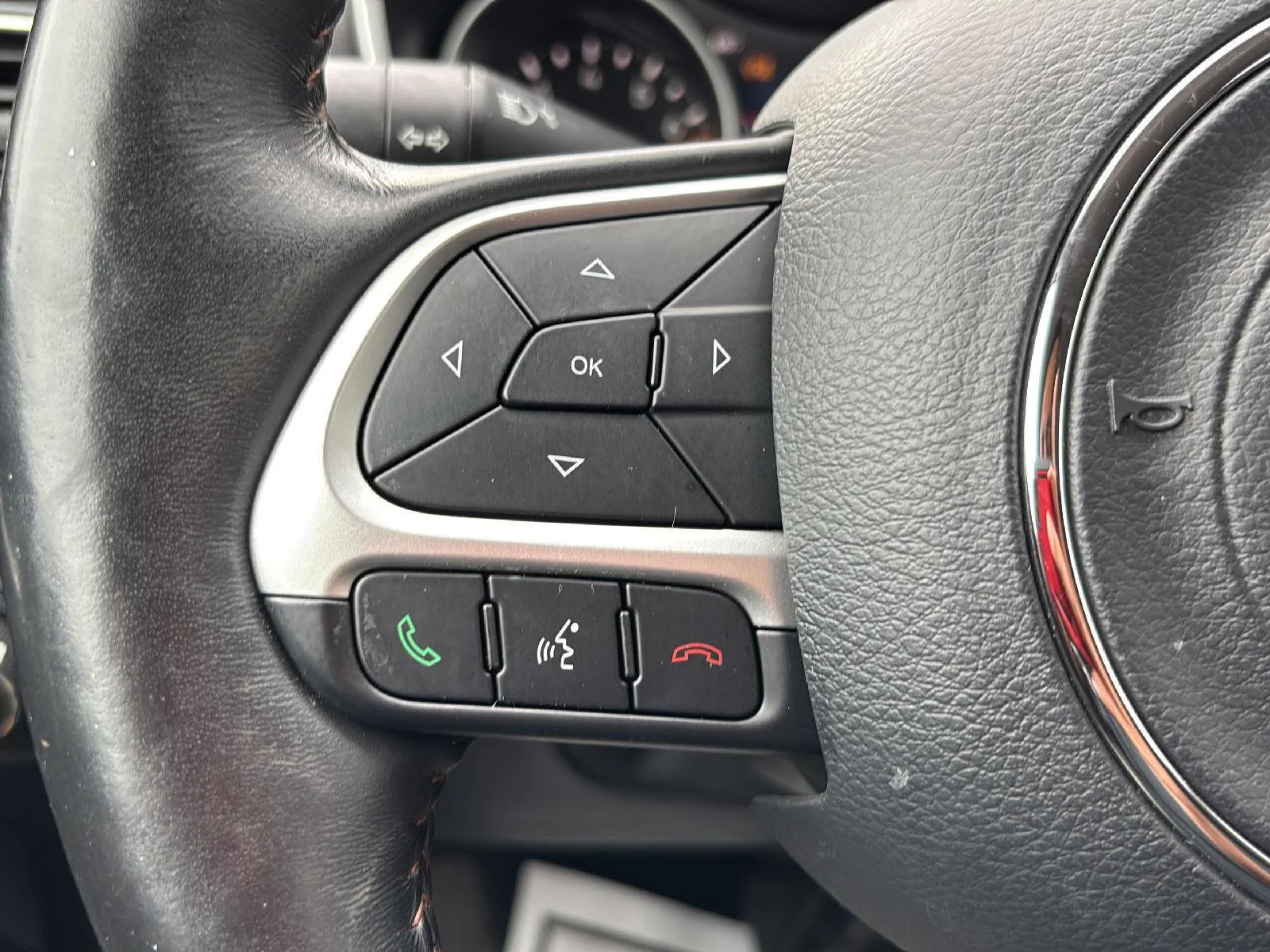 Used 2019 Gy Jeep Limited image 26