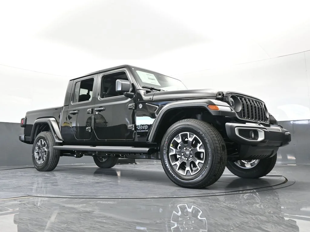 New 2026 Black Clear-Coat Exterior Paint Jeep Sahara image 57
