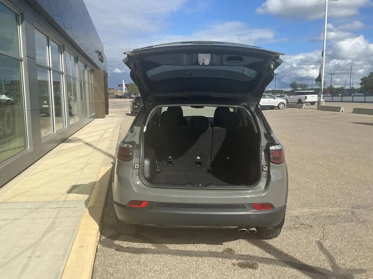 Used 2021 Grey Jeep Upland Edition image 37
