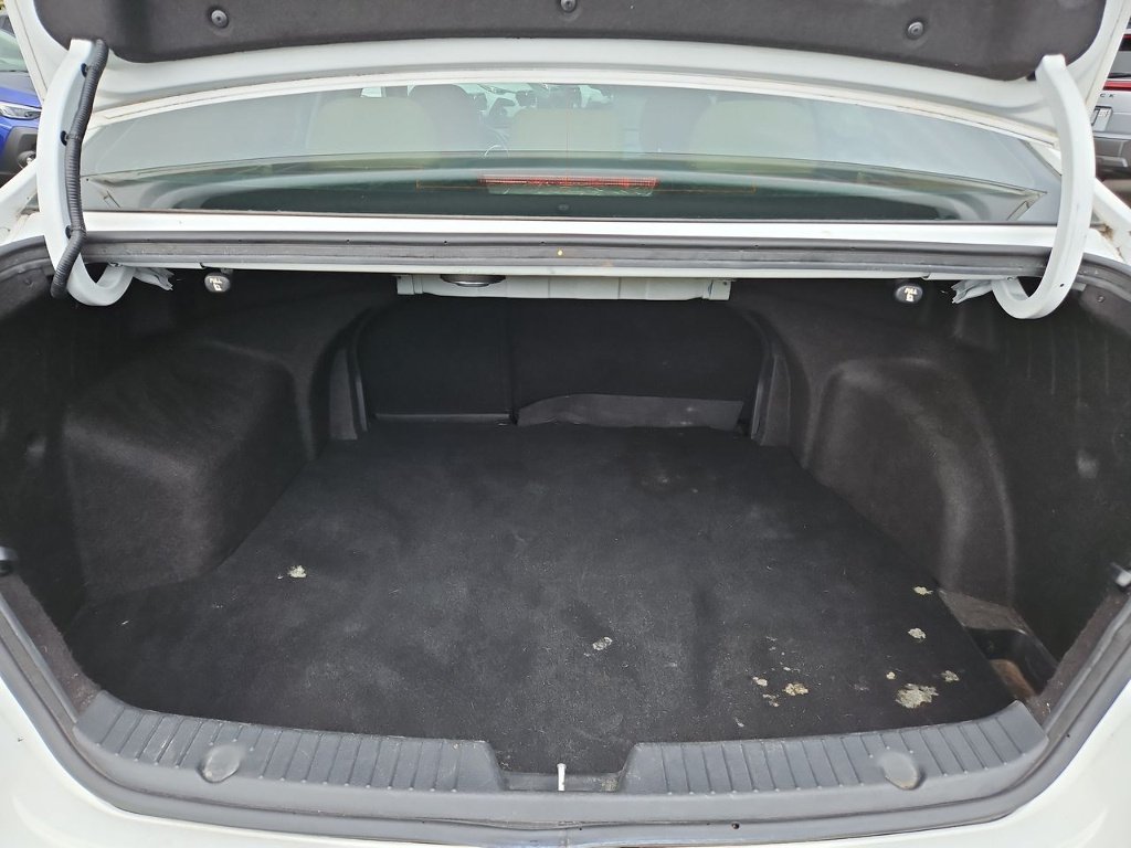 Used 2014 Pearl White Hyundai Limited image 29