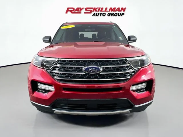 Used 2022 Red Ford XLT image 2