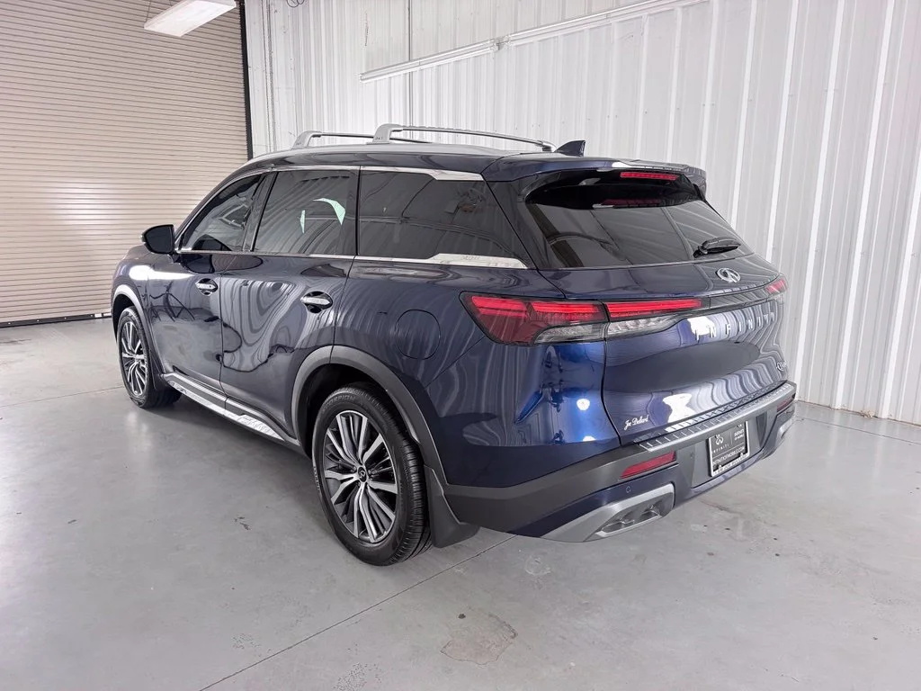 Used 2023 Blue INFINITI Sensory image 7