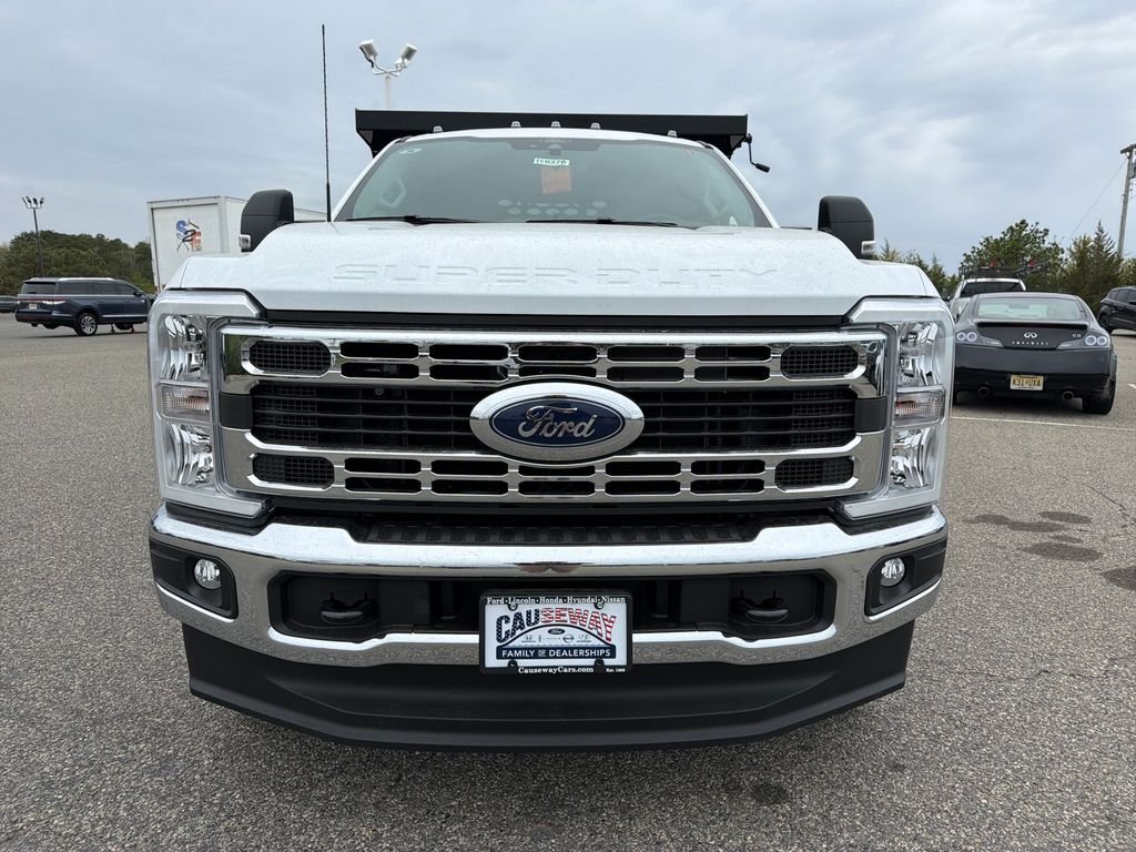 New 2026 Oxford White Ford F-350® XL image 2