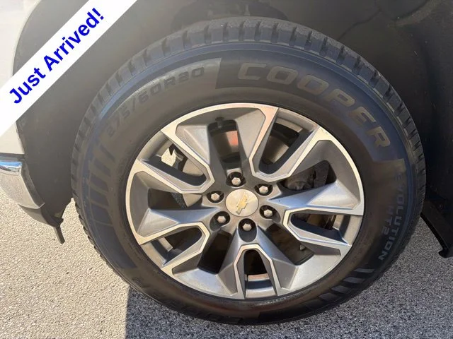 Used 2020 White Chevrolet LT image 11