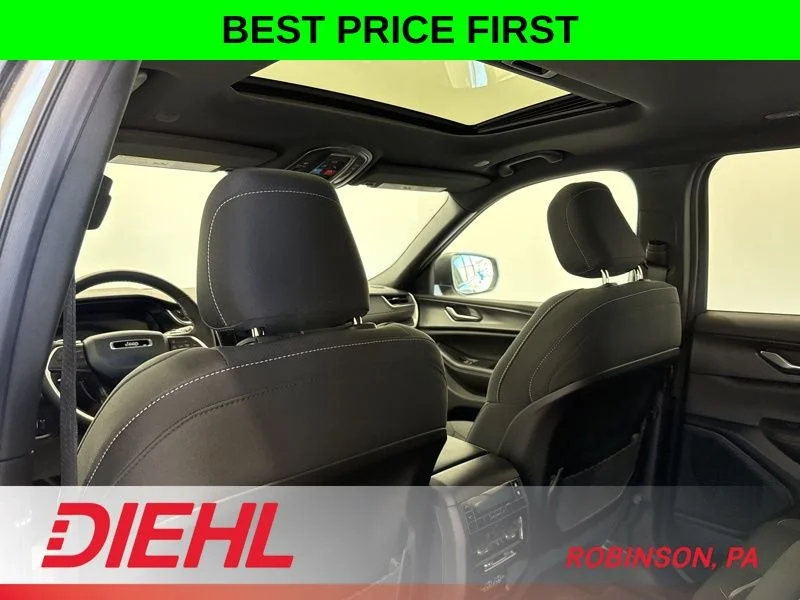 New 2026 Silver Zynith Exterior Paint Jeep Laredo image 20