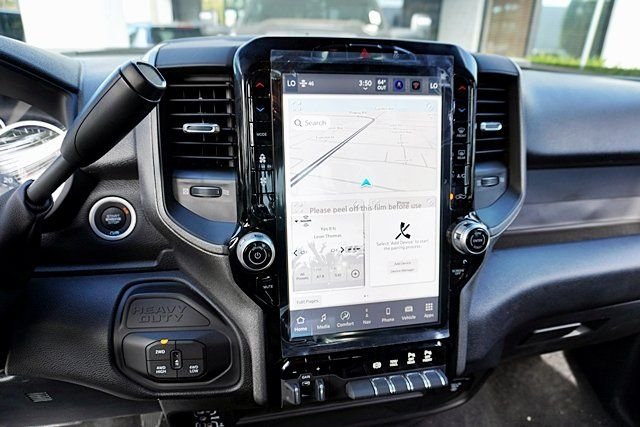 New 2026 Bright White Clear-Coat Exterior Paint RAM Tradesman image 30