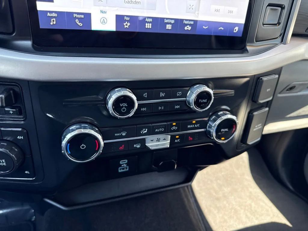 Used 2022 Oxford White Ford XLT image 41