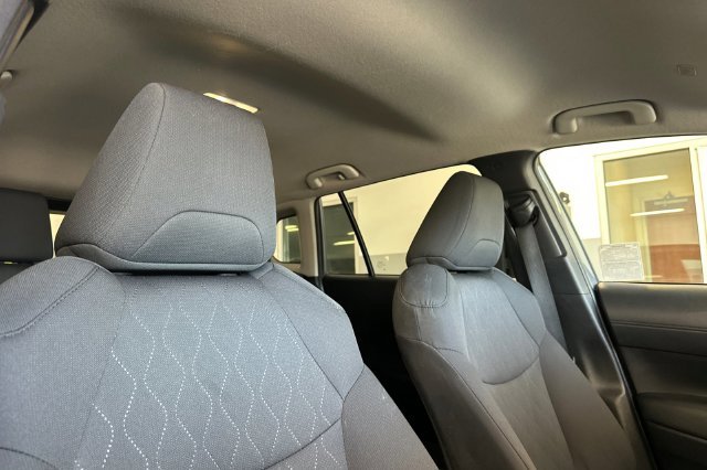 Certified Used 2025  Toyota LE image 21