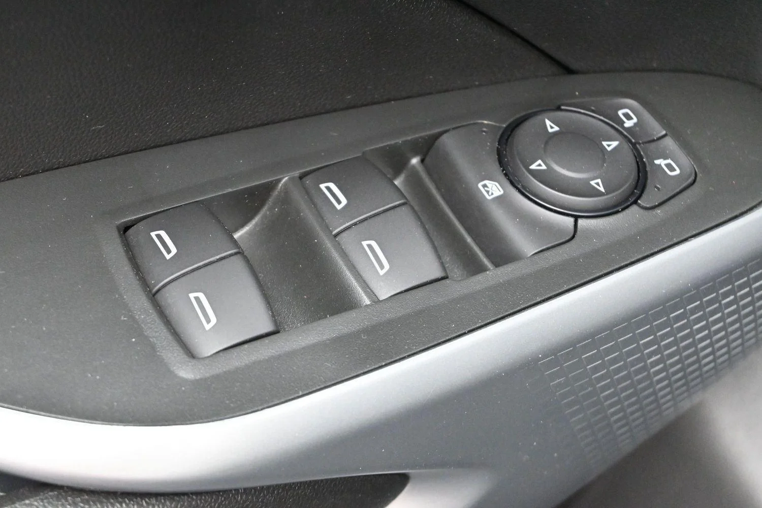 Used 2024 Mosaic Black Metallic Chevrolet 1RS image 12