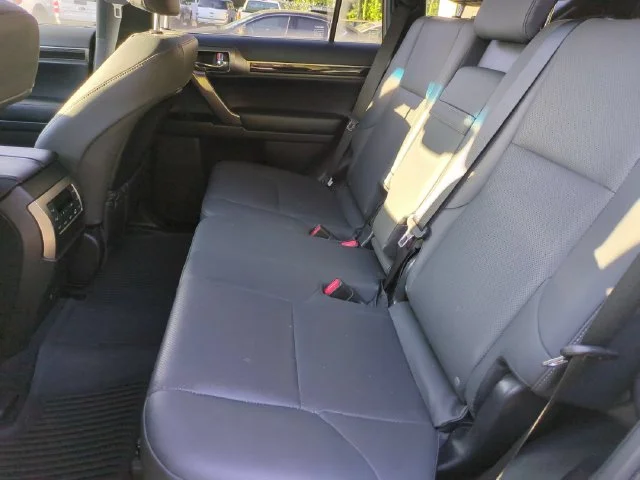 Used 2023 Silver Lexus 460 image 29