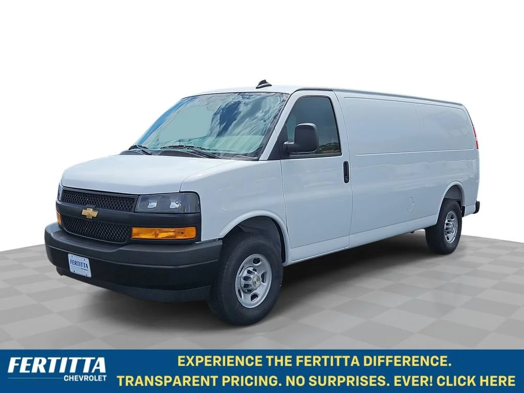 New 2026 Summit White Chevrolet WT image 1