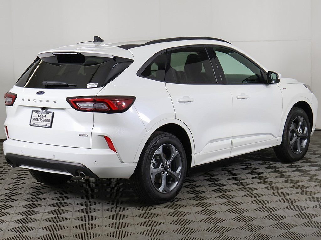 2024 Ford Escape ST-Line Select - Photo 12