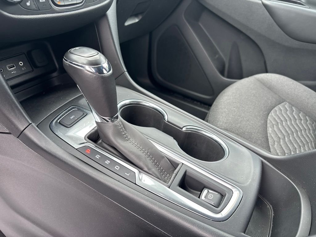 Used 2019 Gray Chevrolet LT image 19