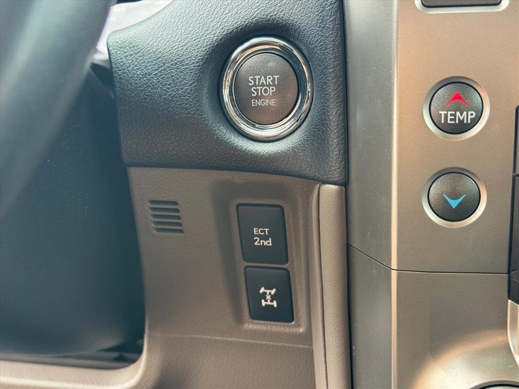 Used 2021 Starfire Pearl Lexus 460 Premium image 24