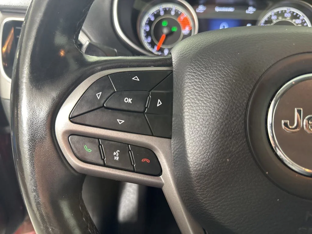 Used 2020 Red Jeep Limited image 28