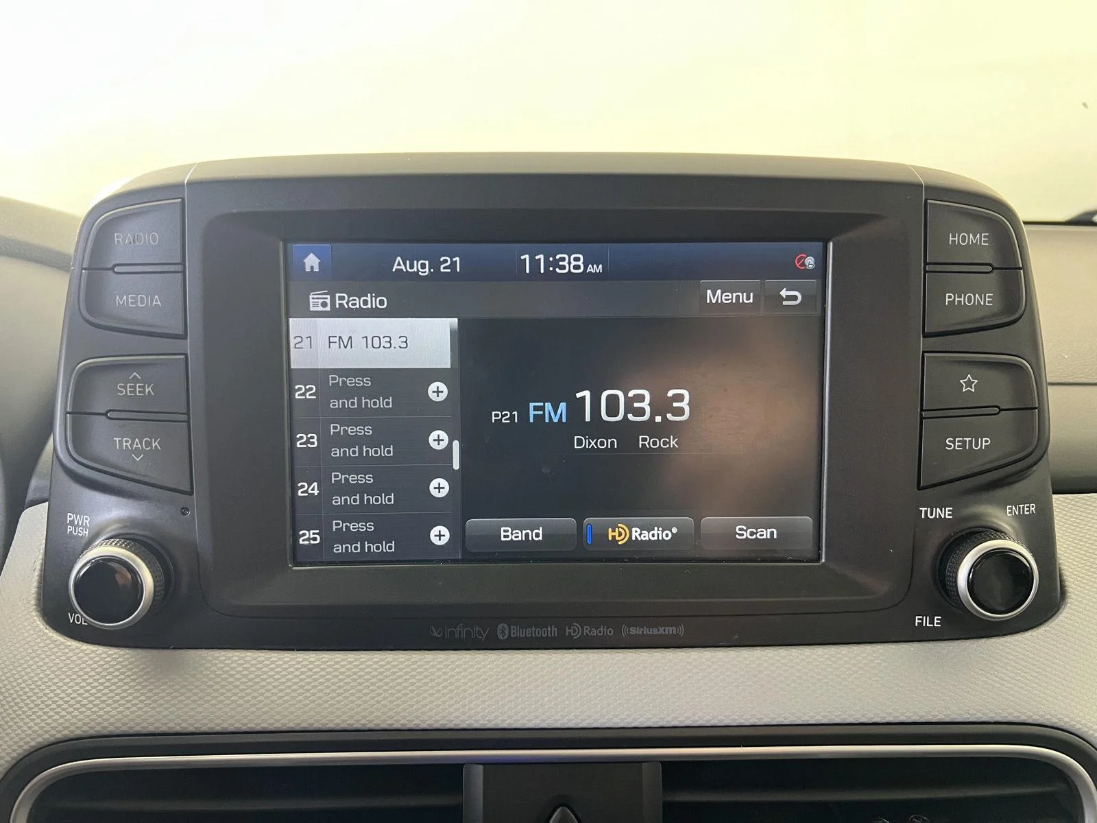 Used 2020 Sonic Silver Hyundai Limited image 19