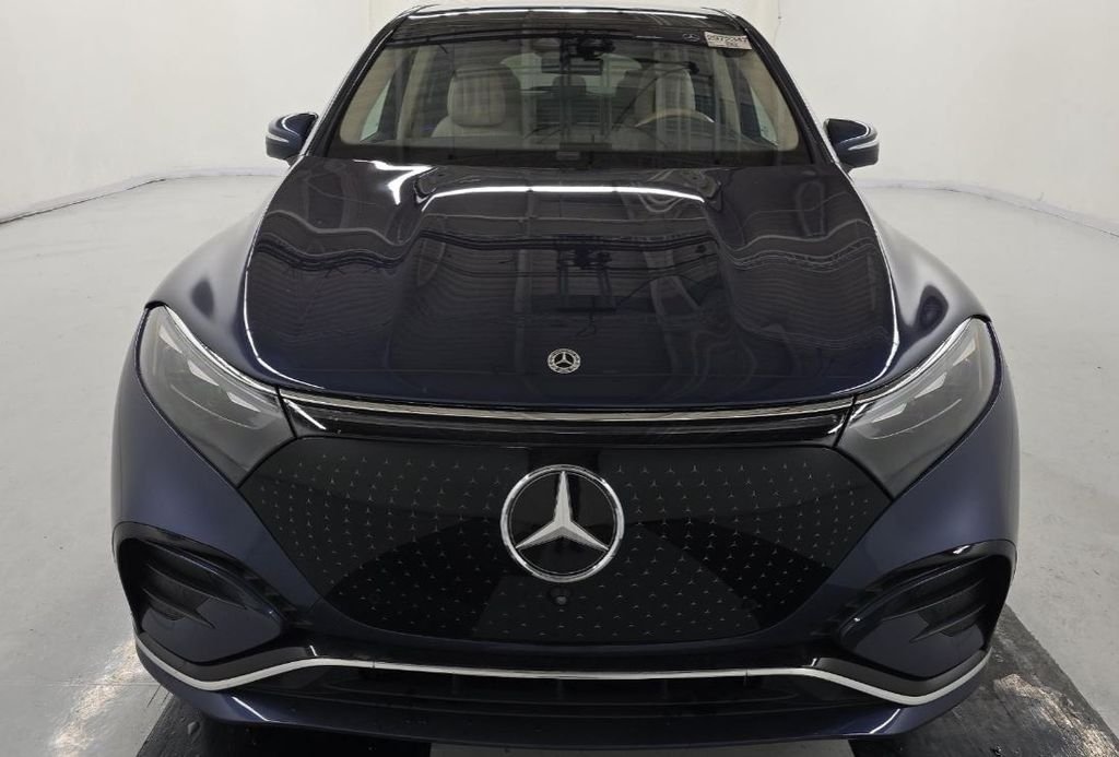 Used 2023 Blue Mercedes-Benz 580 image 2