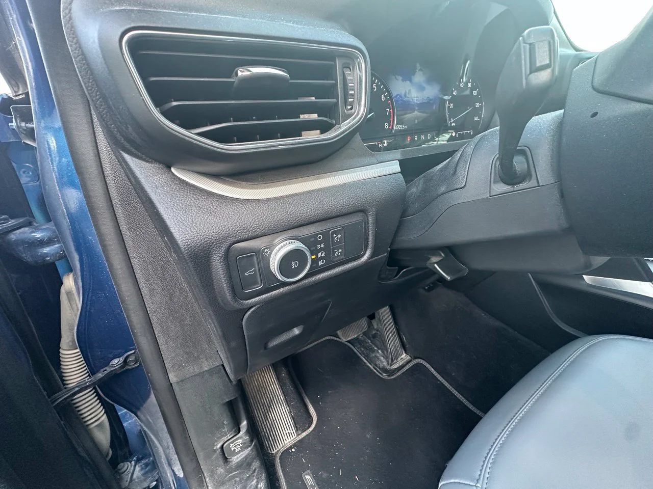 Used 2021  Ford XLT image 10