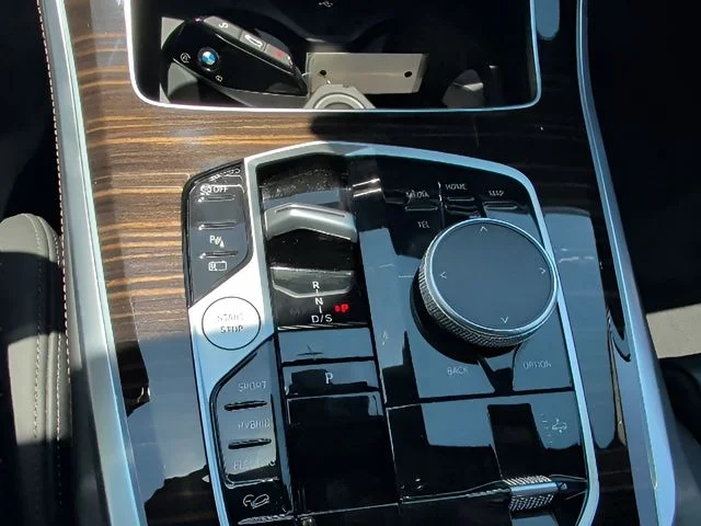 2025 BMW X5 50e - Photo 31