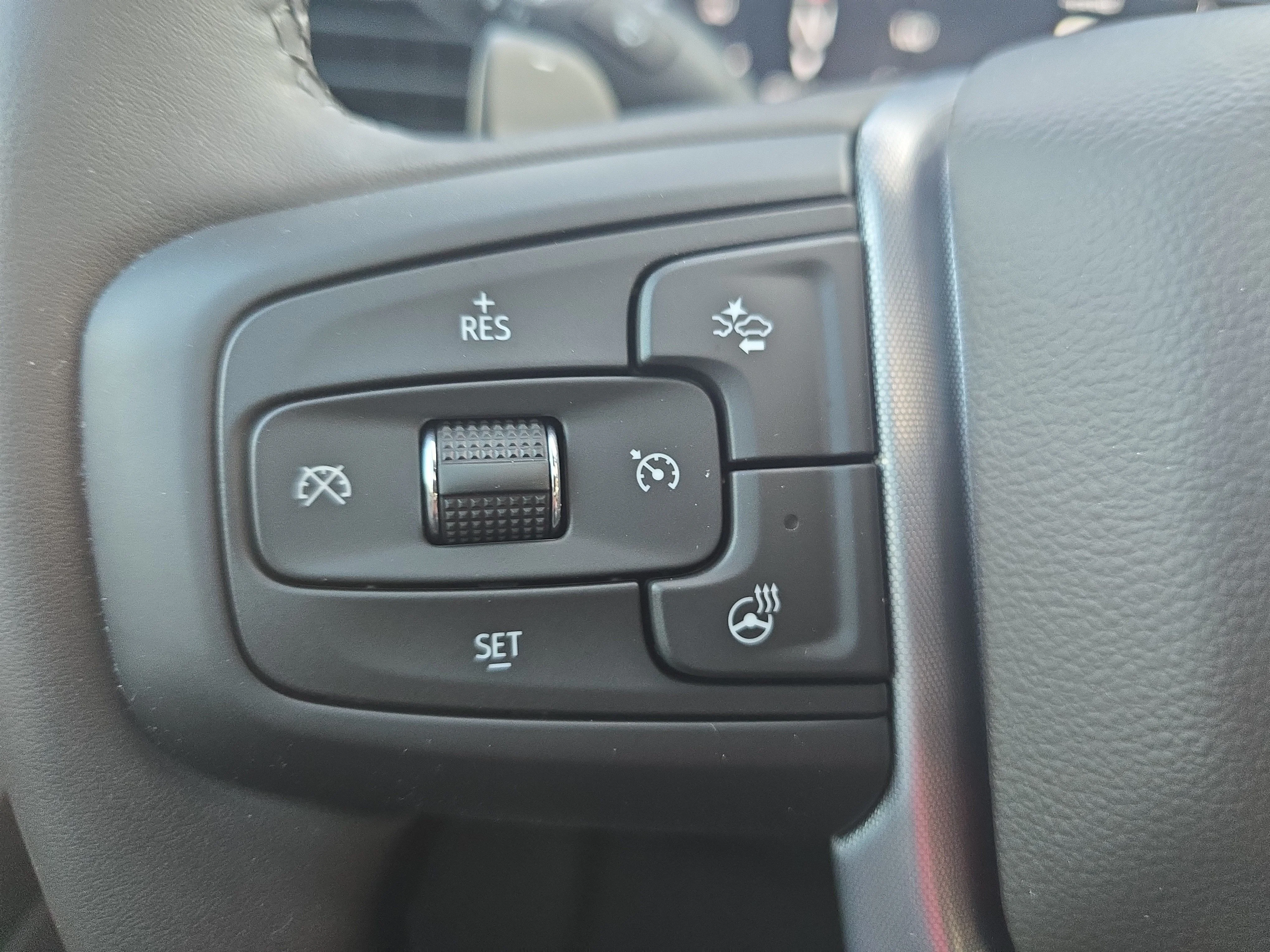 Used 2024 Summit White GMC SLT image 16