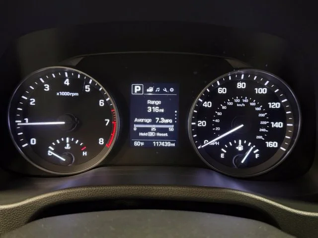 Used 2018 White Hyundai SEL image 22