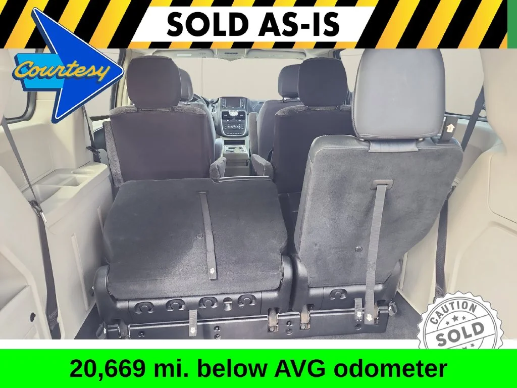 Used 2014 Silver Chrysler Touring image 11