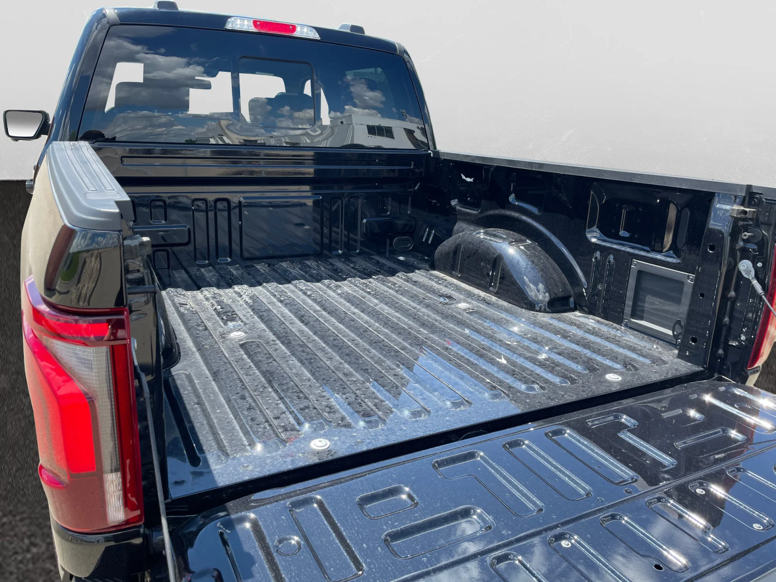 New 2026 Agate Black Metallic Ford Lariat image 10