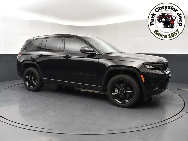 2023 Jeep Grand Cherokee Altitude 4x4's photo