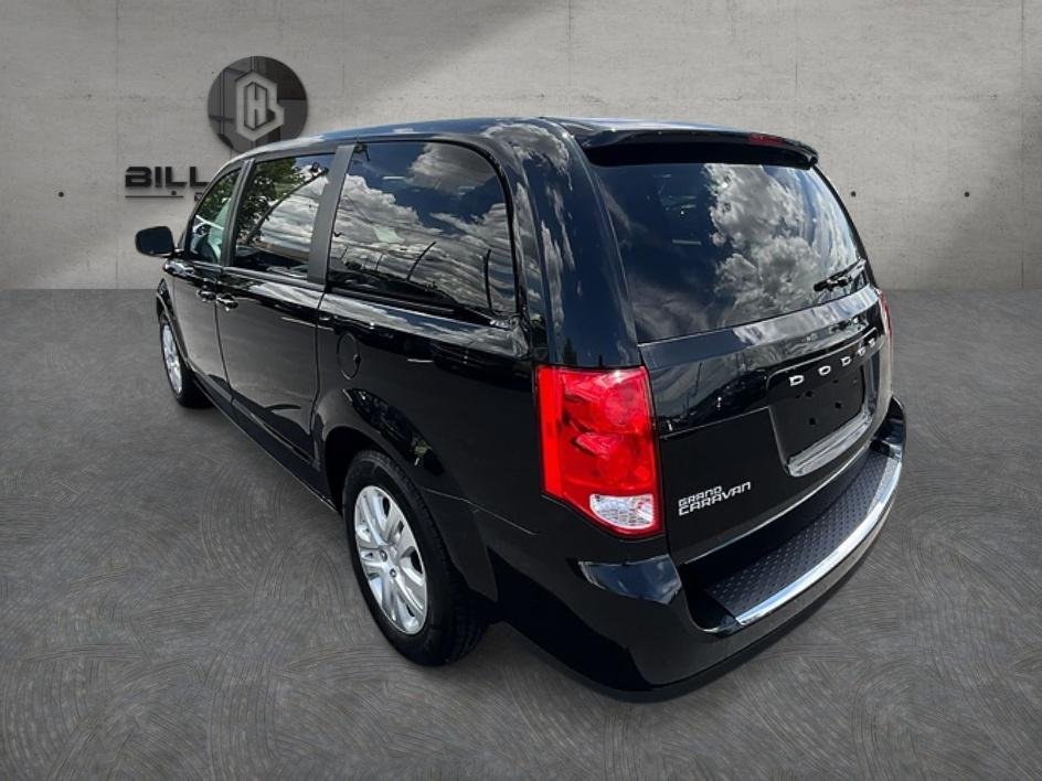 Used 2018 Black Dodge SE image 7