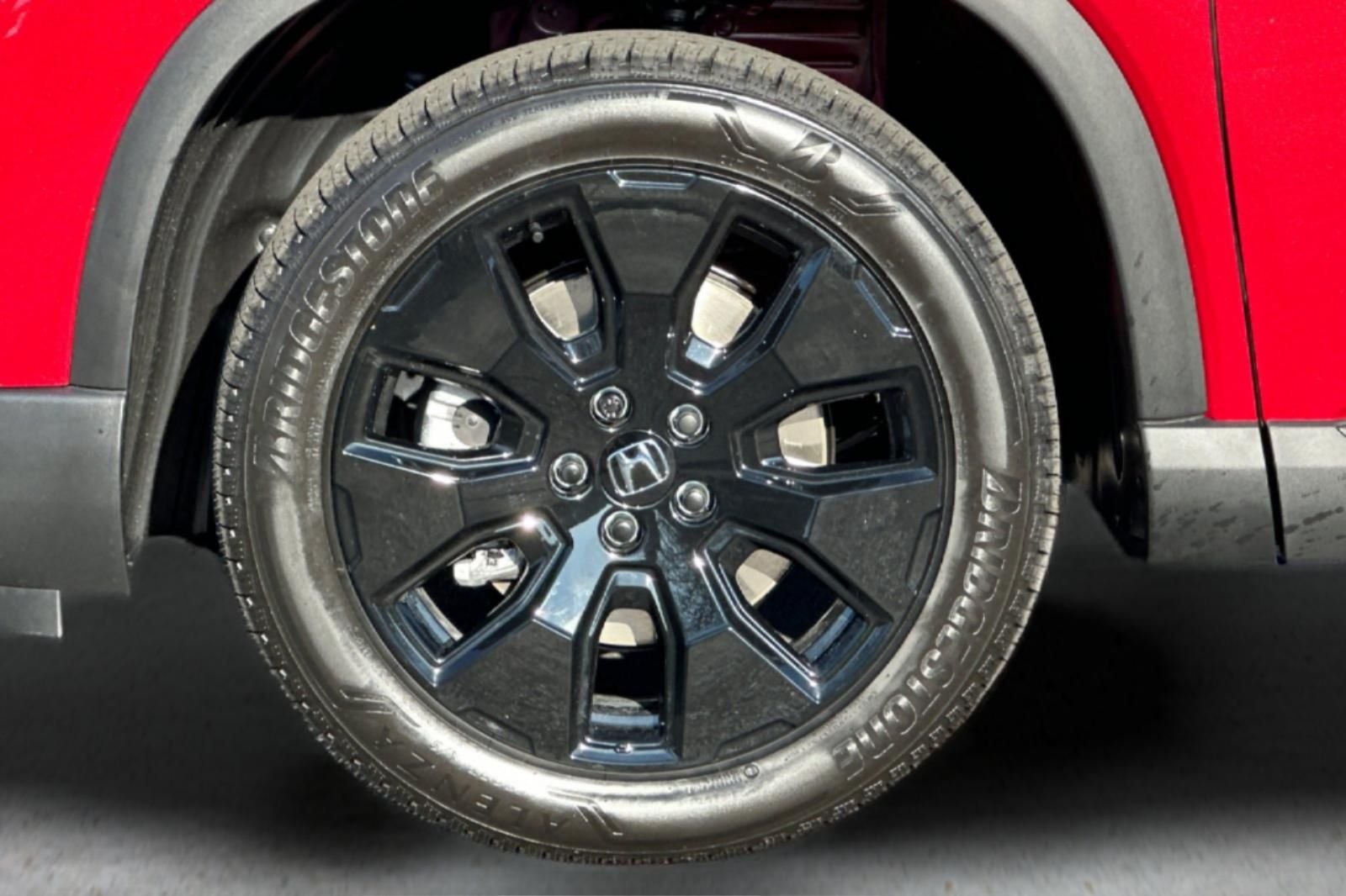 New 2026 Radiant Red Metallic II Honda Black Edition image 36