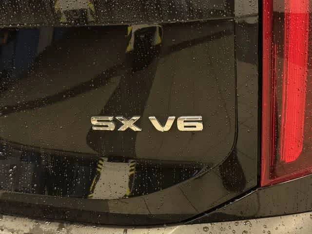 Used 2020 Ebony Black Kia SX image 29