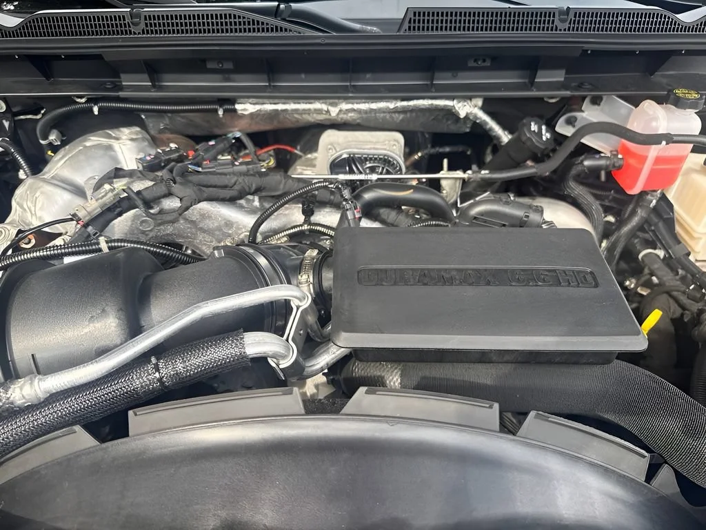Used 2025 Onyx Black GMC Denali image 35