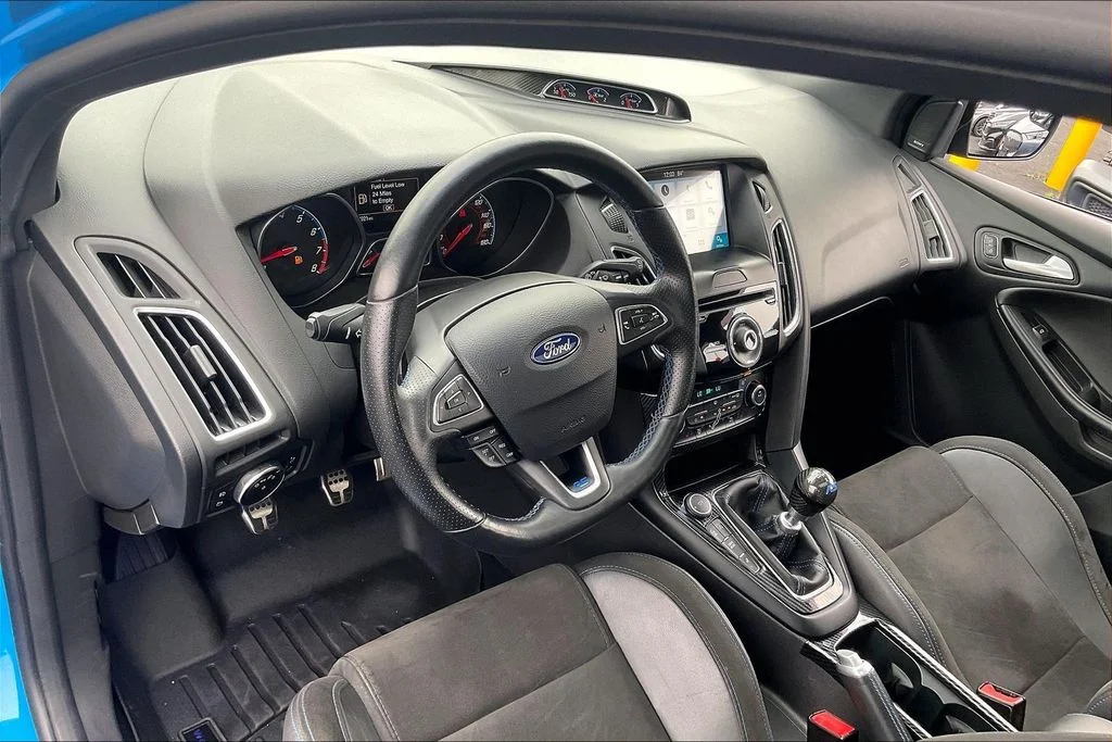 Used 2017 Blue Ford RS image 13