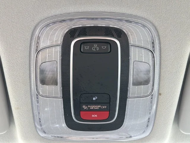 Used 2025 Red Hyundai SEL image 29