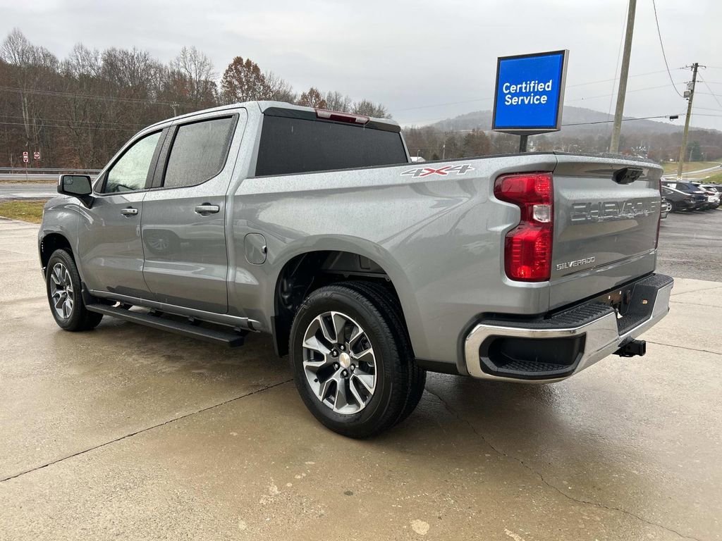 New 2026 Sterling Gray Metallic Chevrolet LT (2FL) image 6