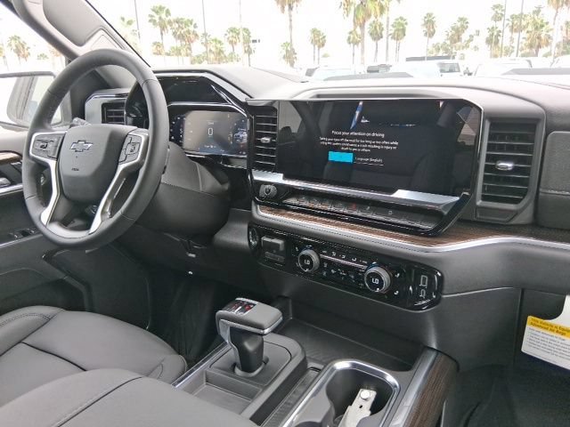 New 2026 Summit White Chevrolet LT Trail Boss image 12