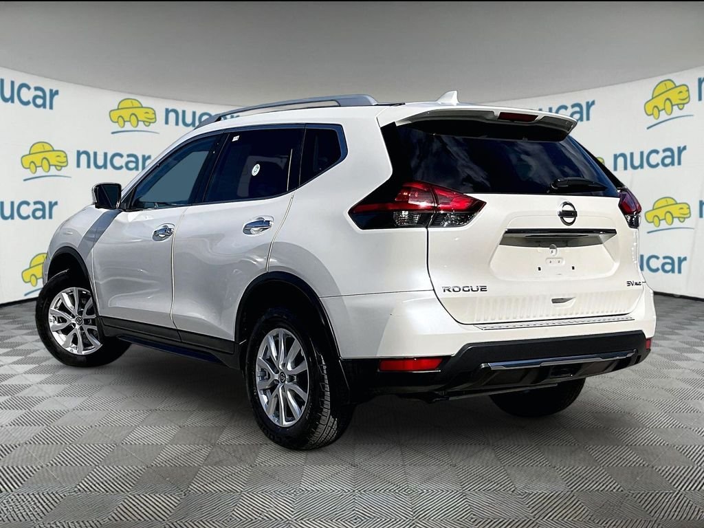 Used 2018 White Nissan SV image 4