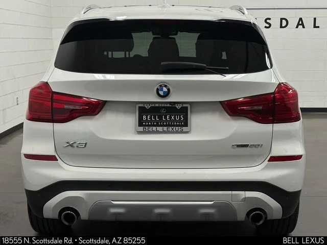 Used 2019 White BMW sDrive30i image 5