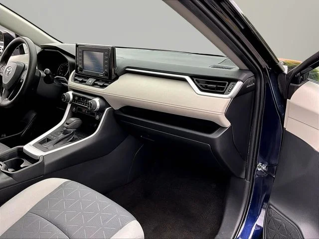 Used 2020 Blue Toyota XLE image 31
