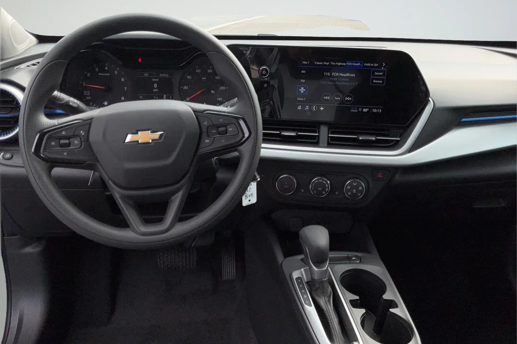 2026 Chevrolet Trax LS - Photo 10