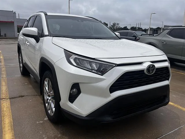 2021 Toyota RAV4 XLE Premium